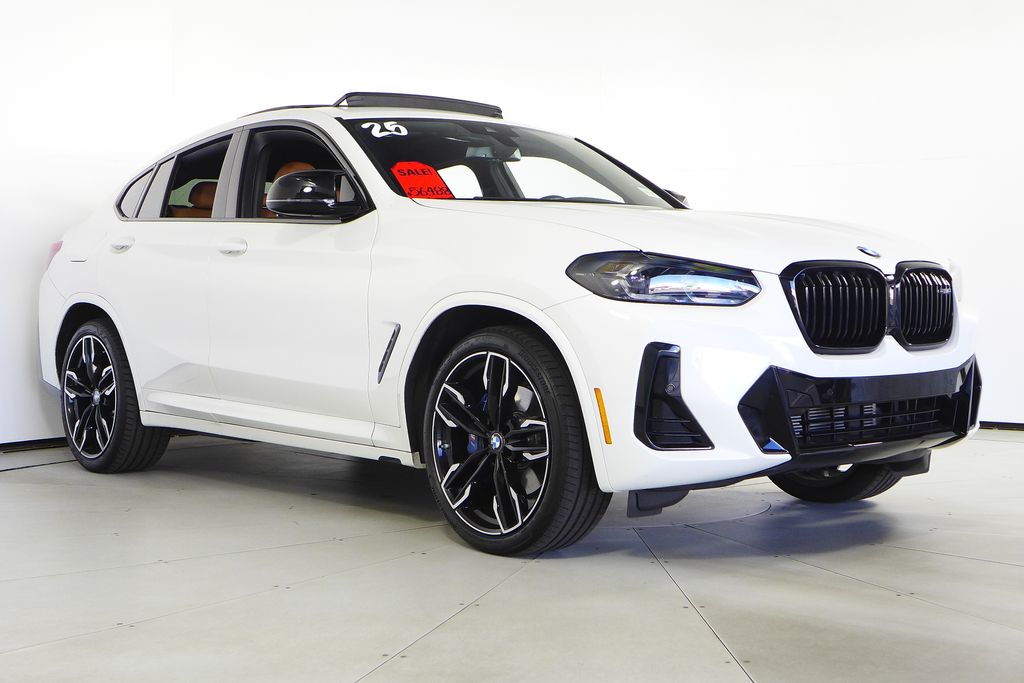 Thumbnail: 2025 BMW X4 - 4