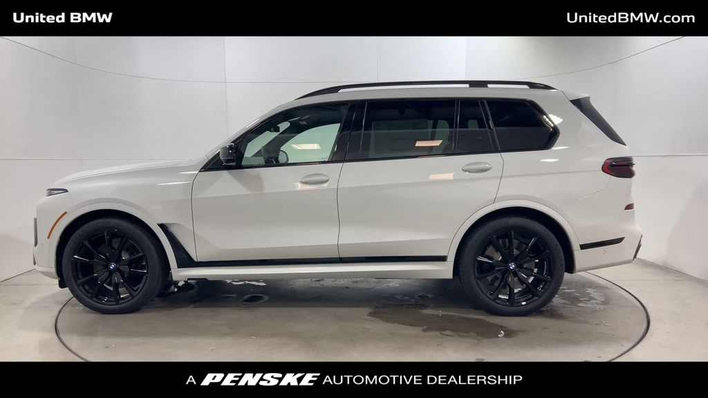 Thumbnail: 2026 BMW X7 - 5