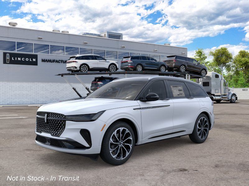 White Platinum Clearcoat Metallic 2026 Lincoln Nautilus SUV / Crossover All-Wheel Drive 8-Speed Automatic
