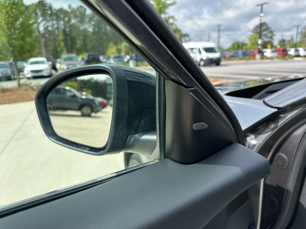 2022 Gun Metallic Nissan Altima 2.5 SR FWD Sedan