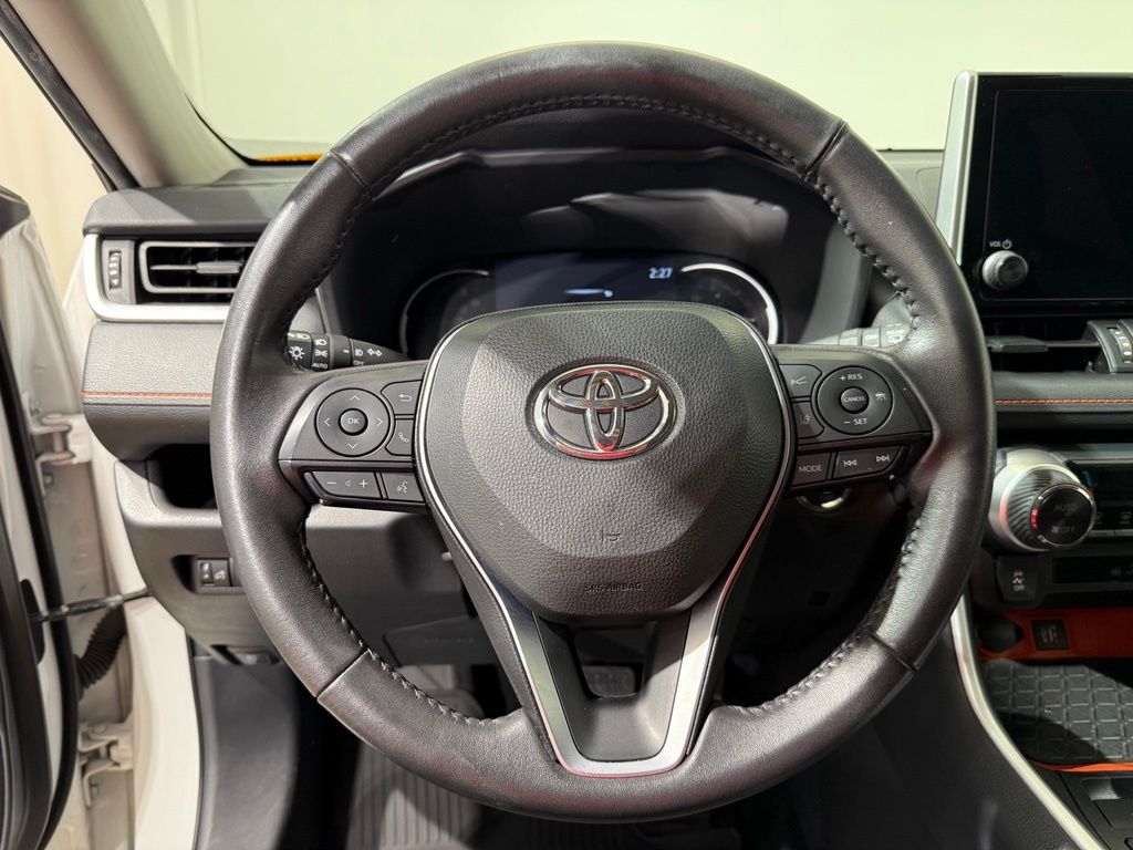 Thumbnail: 2024 Toyota RAV4 - 22