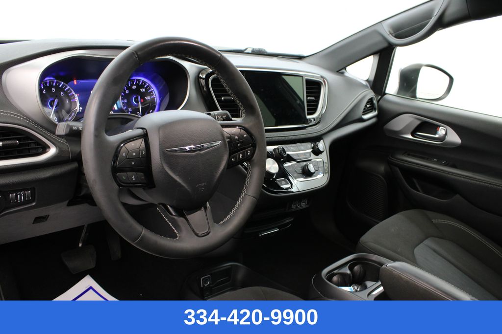 used 2023 Chrysler Pacifica car, priced at $17,499