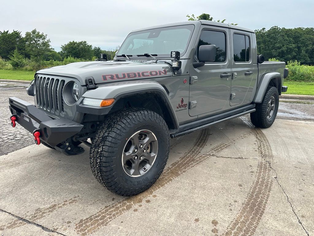 Sting-Gray Clearcoat 2020 Jeep Gladiator Pickup Truck Four-Wheel Drive 6-Speed Manual