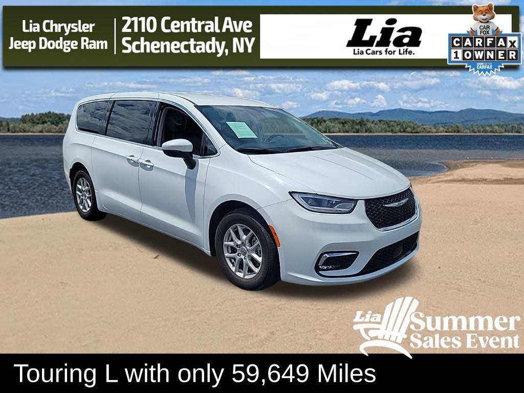  2023 Chrysler Pacifica Touring L FWD   