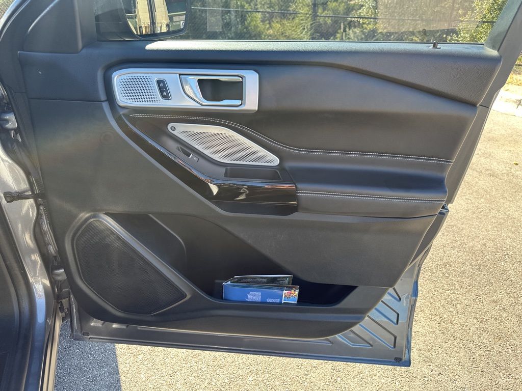 Used Car 2021 Ford Explorer  St For Sale Under $35,000 In Austin, Texas