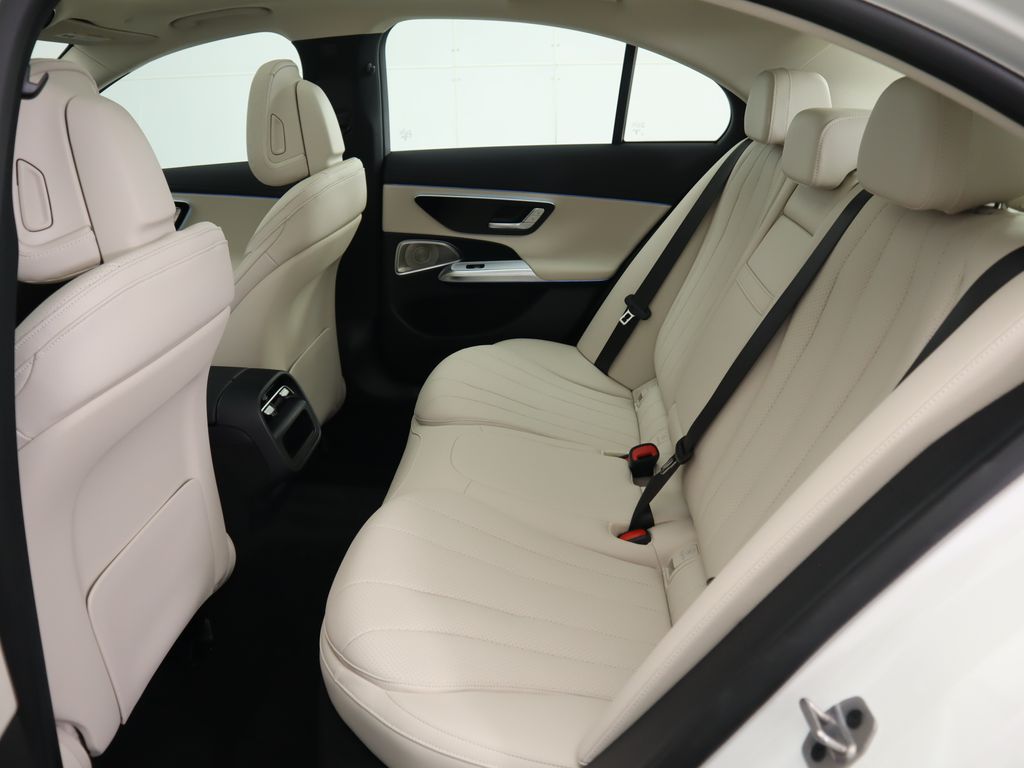 2025 Mercedes-Benz E-Class E 350 23