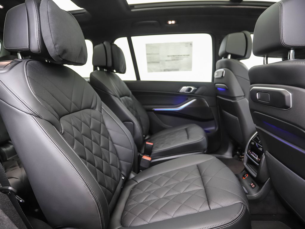 Thumbnail: 2026 BMW X7 - 28
