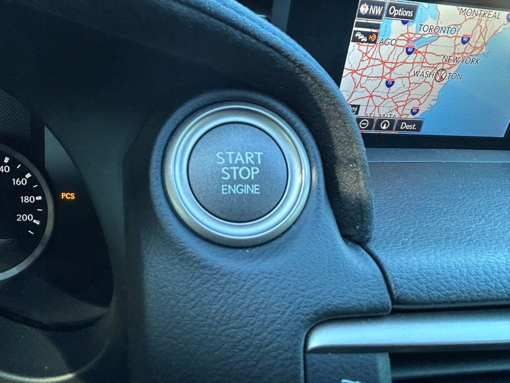 Thumbnail: 2016 Lexus RC - 31