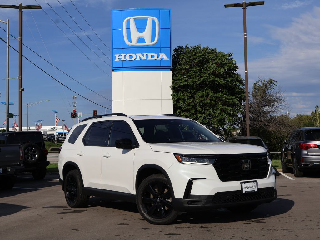 Platinum White Pearl 2025 Honda Pilot SUV / Crossover All-Wheel Drive Automatic