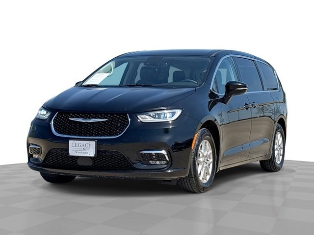 2024 Chrysler Pacifica Touring L's photo
