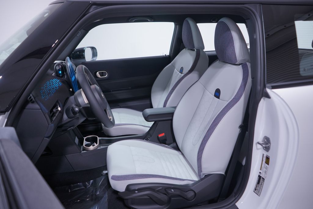 Thumbnail: 2026 MINI Cooper - 7