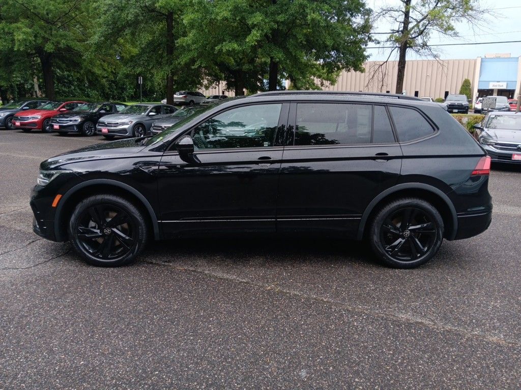 2024 Volkswagen Tiguan 2.0T SE R-Line Black 2