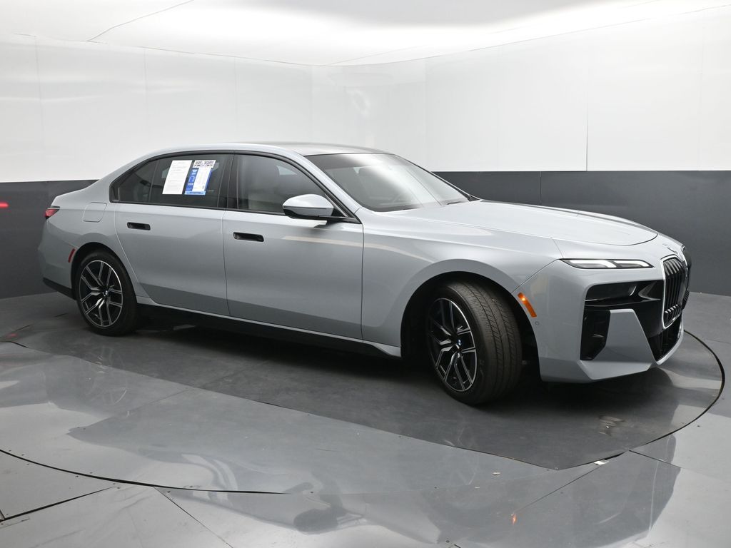 2024 BMW 760i xDrive