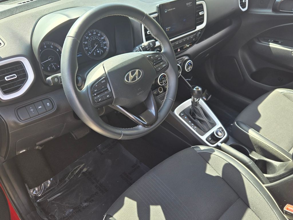 2022 Hyundai Venue - $16,300