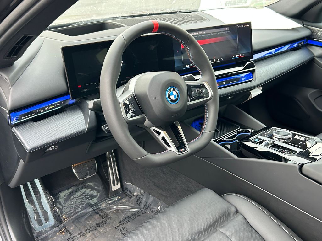 Thumbnail: 2025 BMW i5 - 13