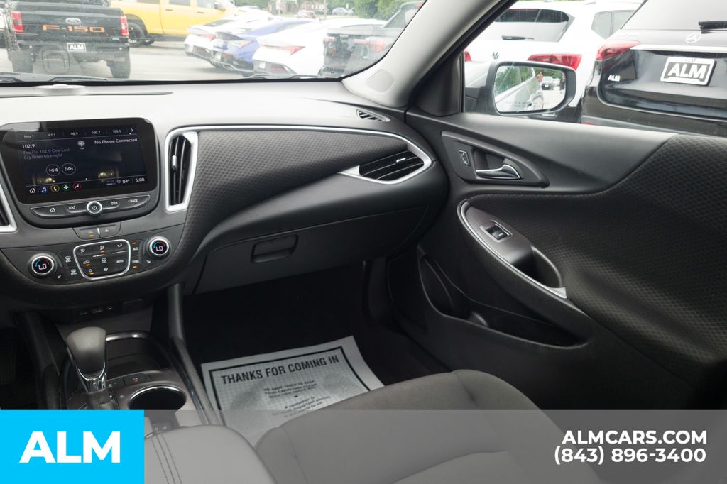 Used 2024 Gray Chevrolet LT image 18