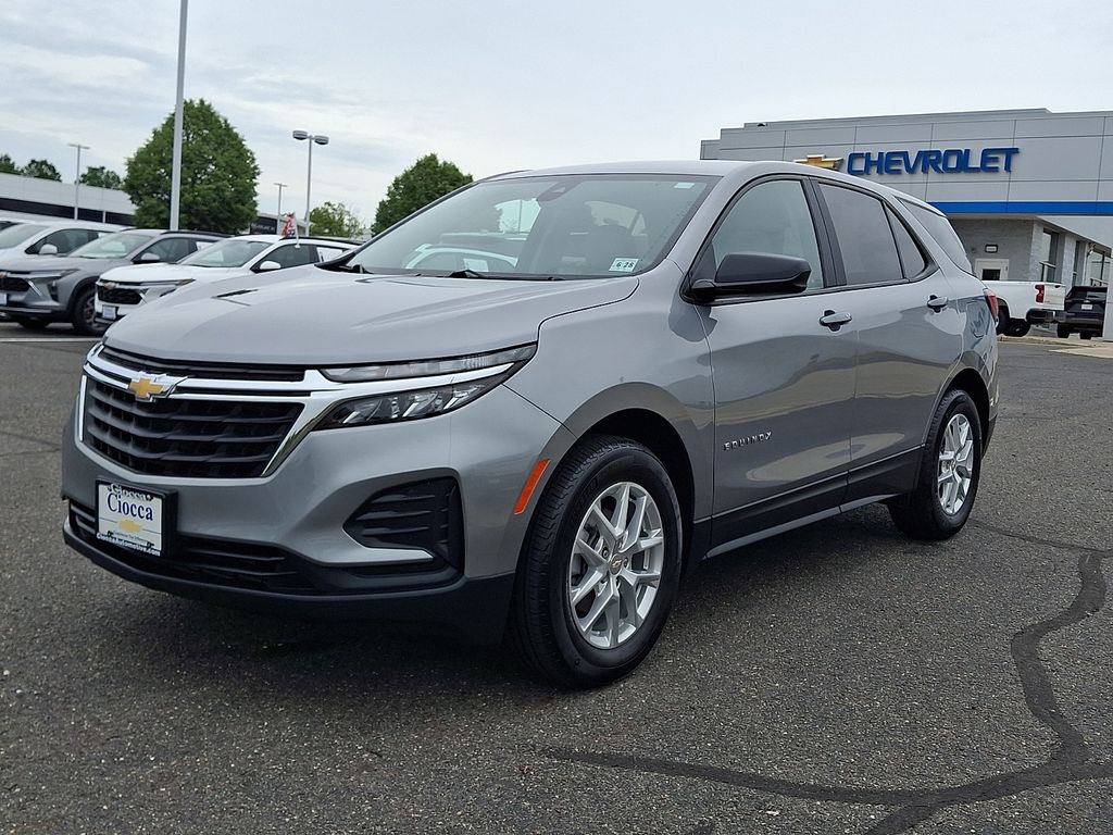 used 2023 Chevrolet Equinox car, priced at $23,429