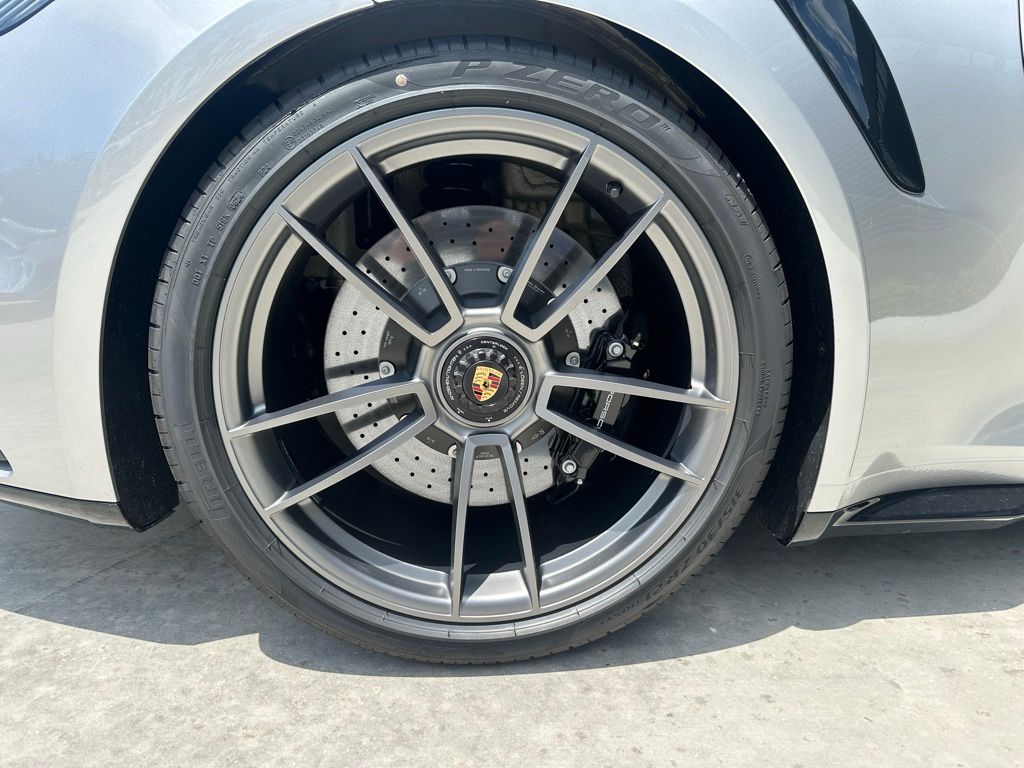 Thumbnail: 2024 Porsche 911 - 31