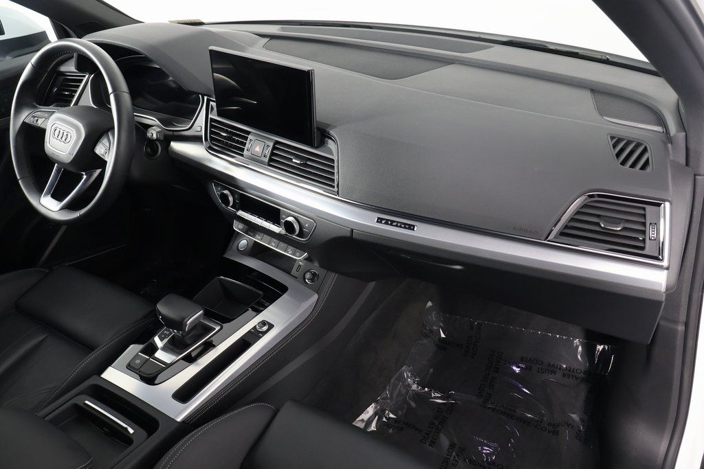Thumbnail: 2022 Audi Q5 - 9