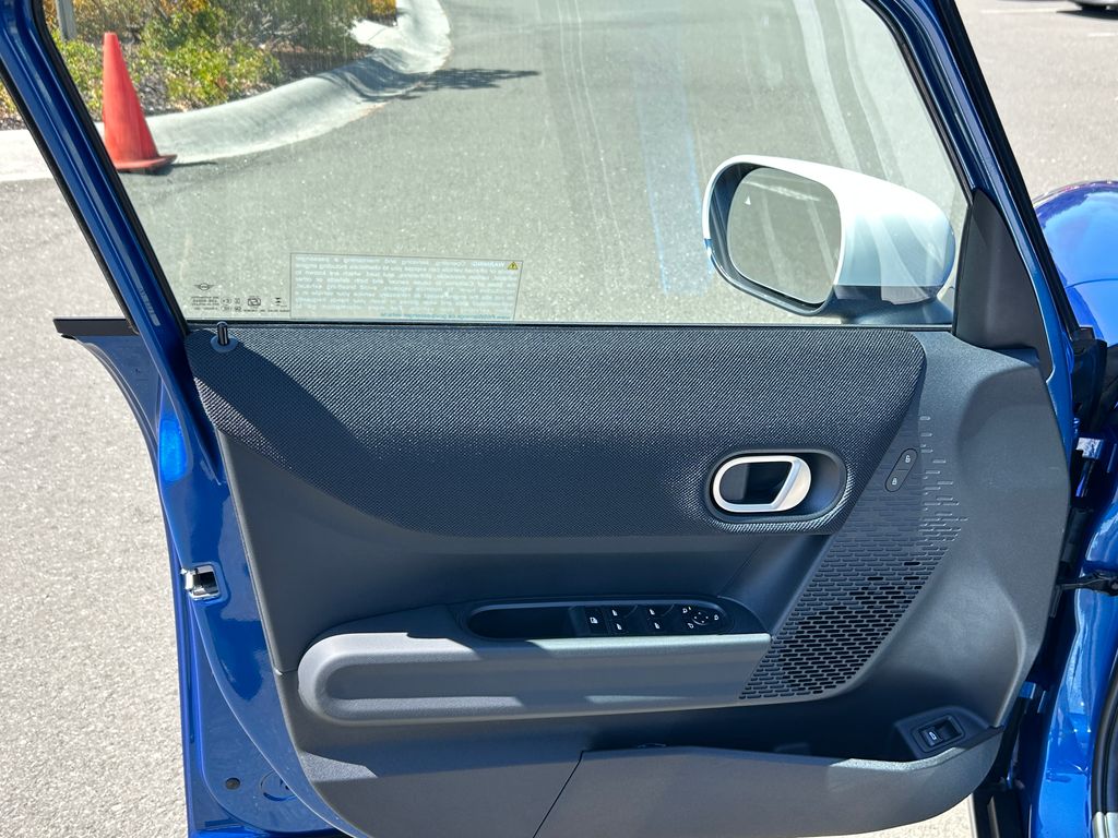 Thumbnail: 2025 MINI Cooper Hardtop - 11