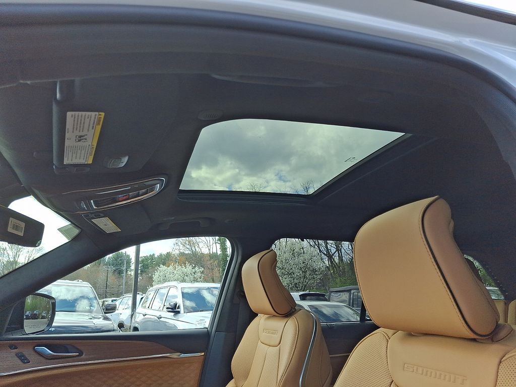 New 2026 Jeep Grand Cherokee SUV