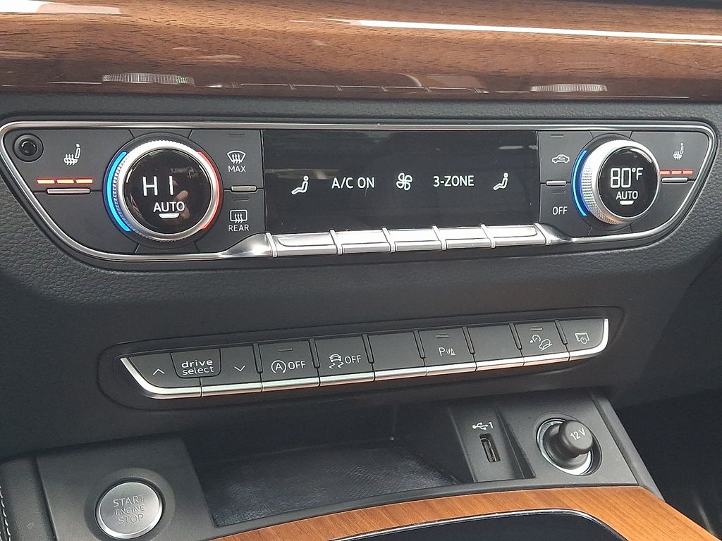 Thumbnail: 2022 Audi Q5 - 16