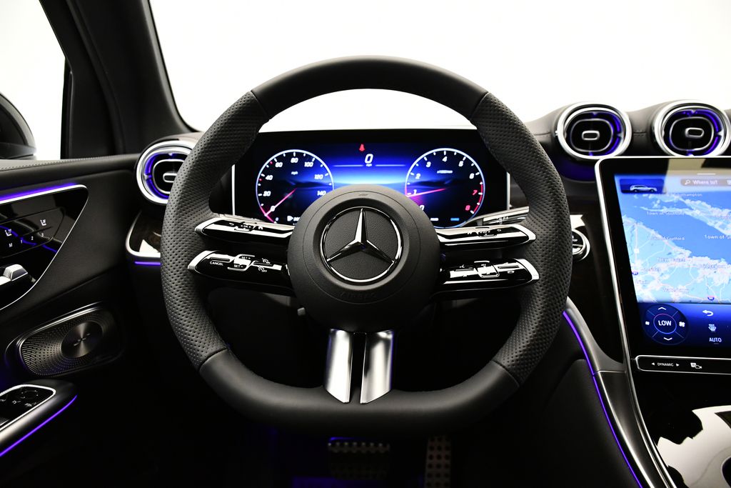 Thumbnail: 2025 Mercedes-Benz GLC - 21