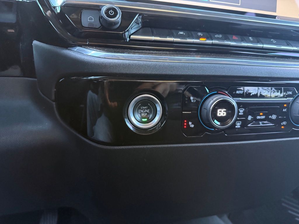 2024 Summit White Chevrolet Silverado 1500 RST 4X4 Truck