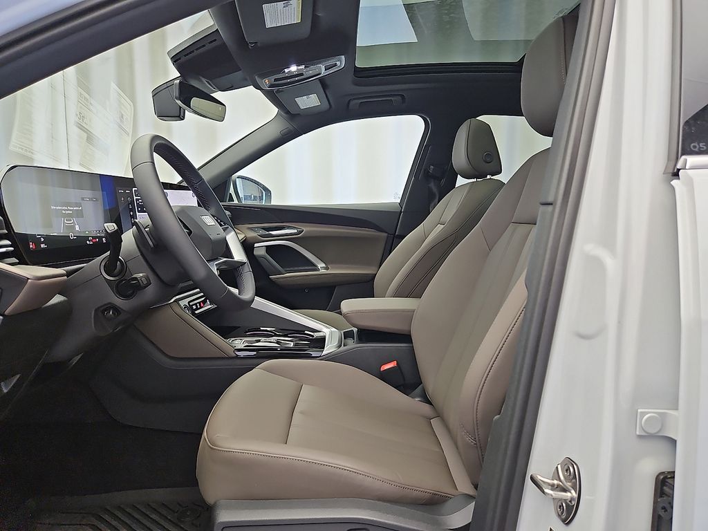 Thumbnail: 2026 Audi Q5 - 10