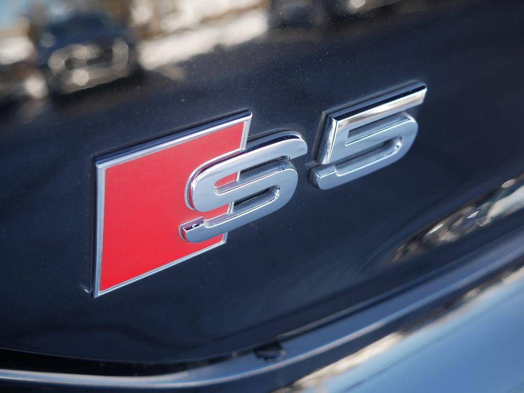 Thumbnail: 2022 Audi S5 - 9
