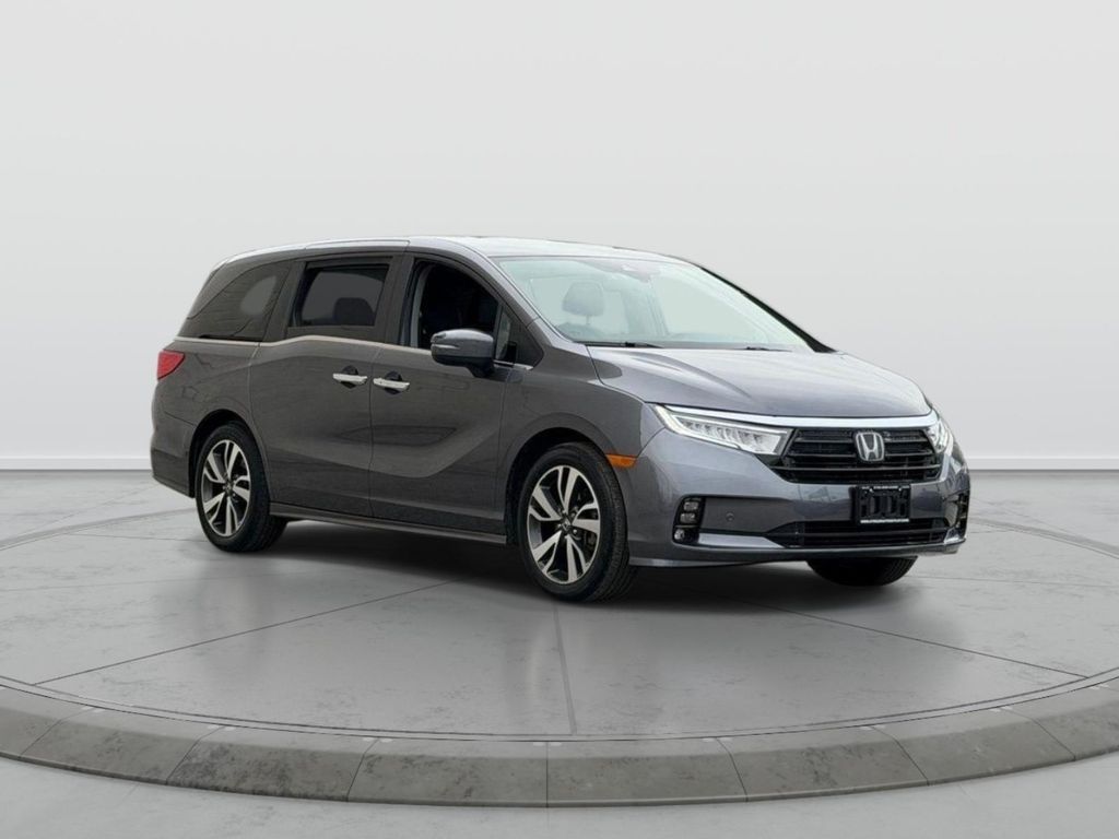 2023 Honda Odyssey Touring's photo