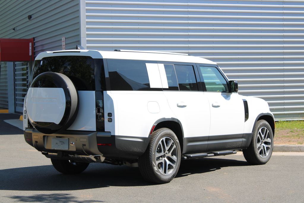 New 2026 White Land Rover S image 4