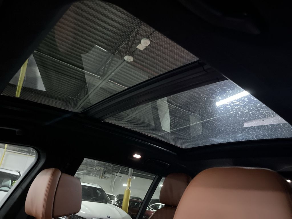 Thumbnail: 2026 BMW X7 - 22