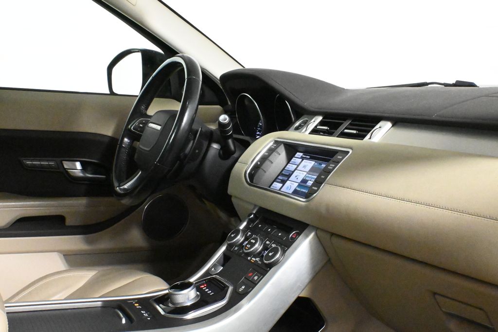 Thumbnail: 2015 Land Rover Range Rover Evoque - 7