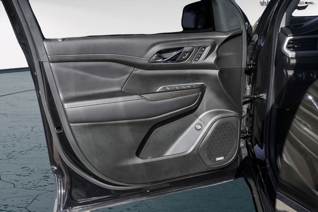 Used Car 2022 Gmc Acadia  Slt For Sale Under $30,000 In Austin, Texas