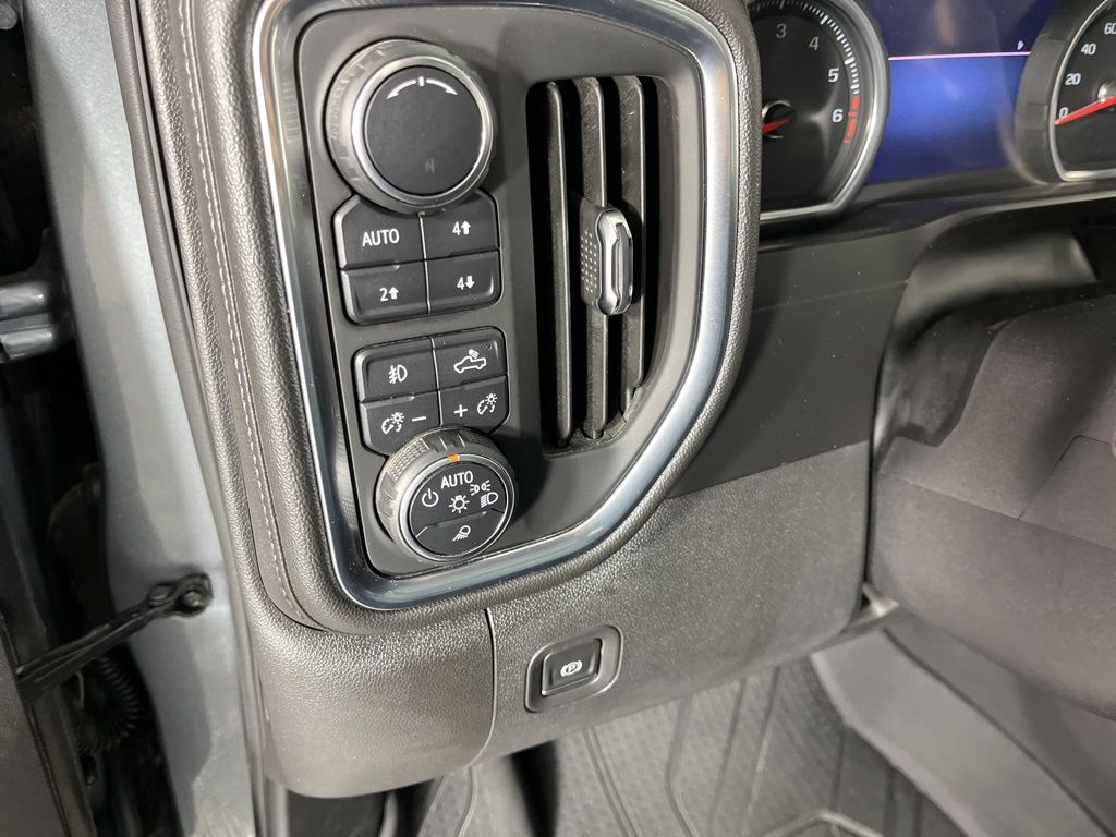 2019 Chevrolet Silverado 1500 High Country 26