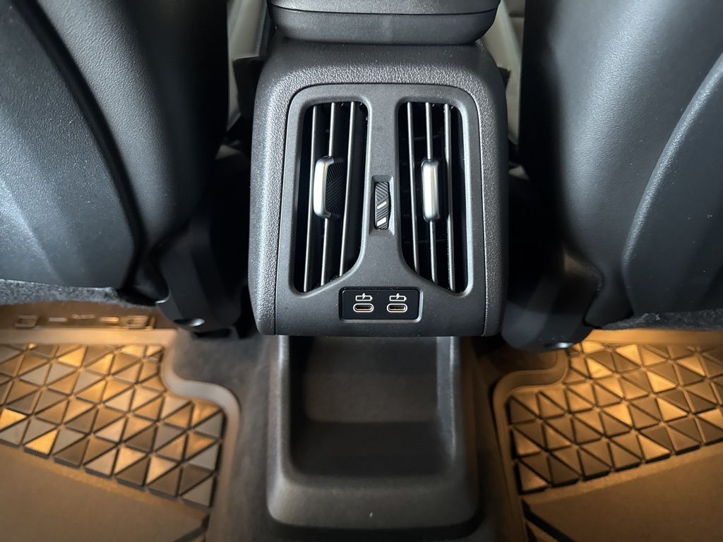 Thumbnail: 2025 BMW X2 - 25