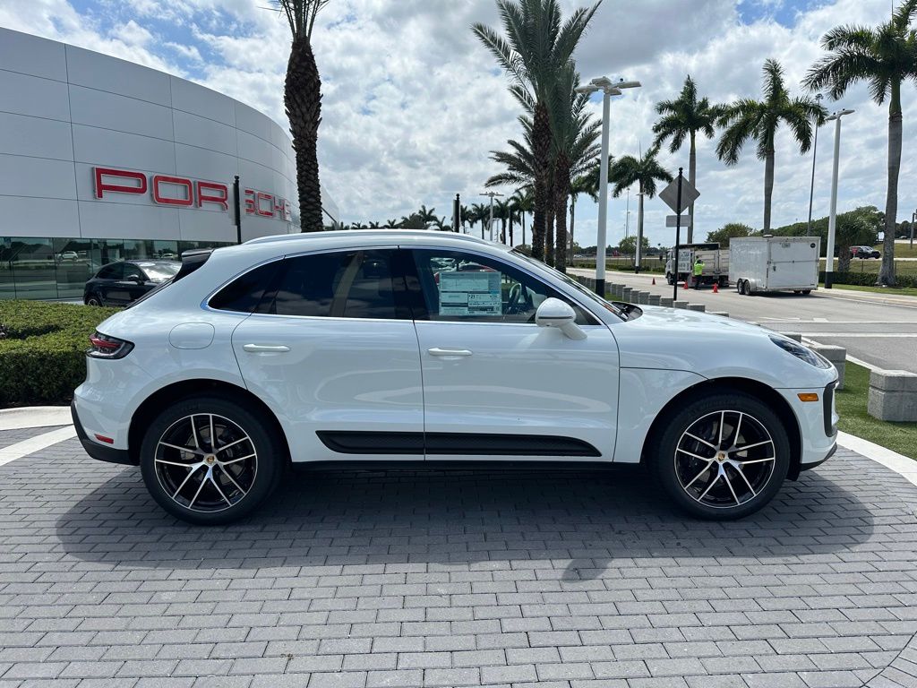 2024 Porsche Macan  5