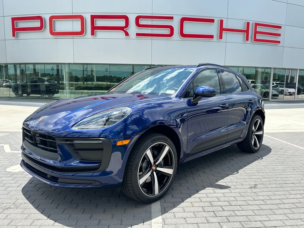 2024 Porsche Macan  -
                Davie, FL