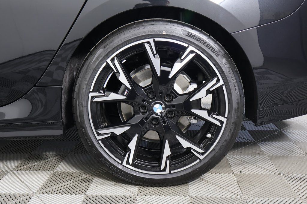 Thumbnail: 2026 BMW 2 Series - 10