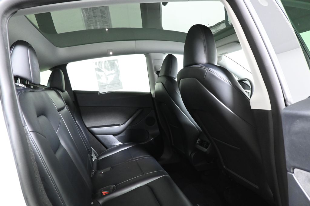 Thumbnail: 2022 Tesla Model Y - 25