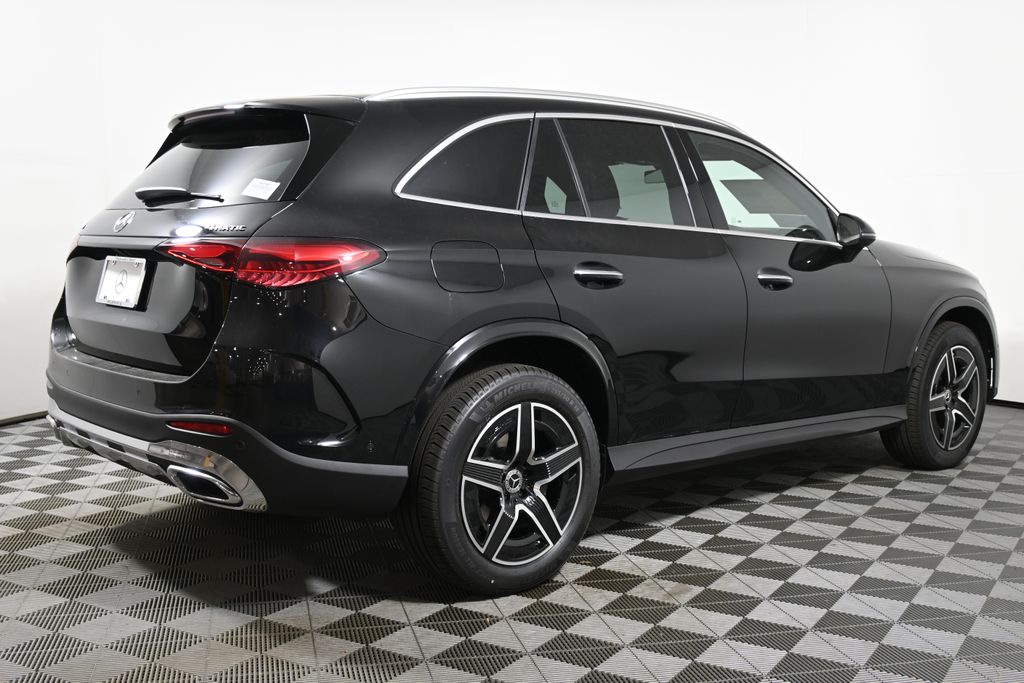 Thumbnail: 2026 Mercedes-Benz GLC - 7