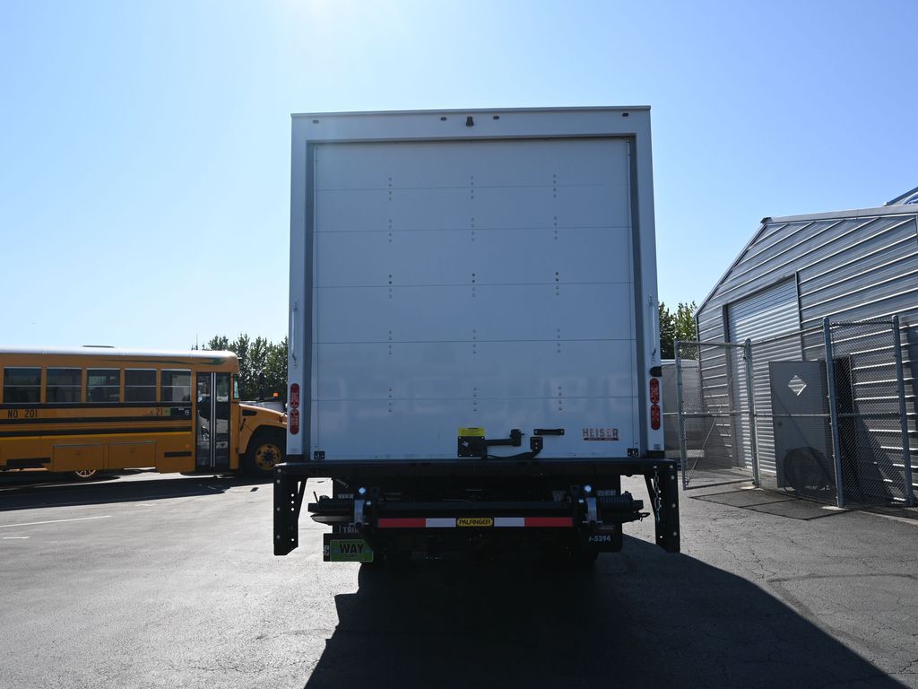 2024 Isuzu NPR HD 