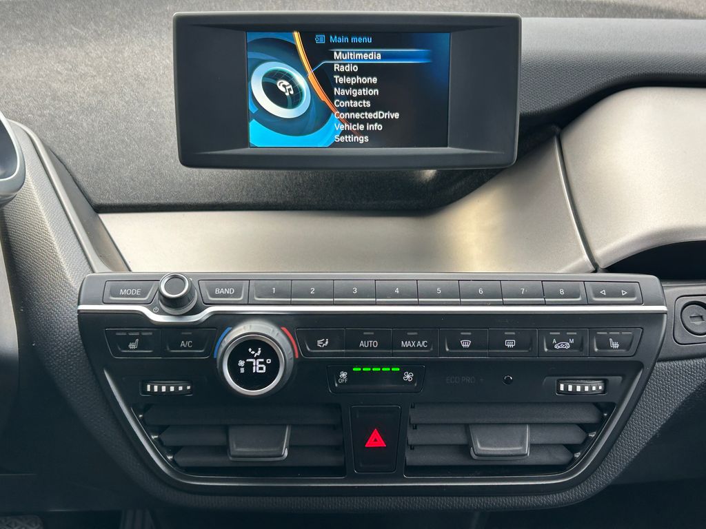 Thumbnail: 2018 BMW i3 - 24
