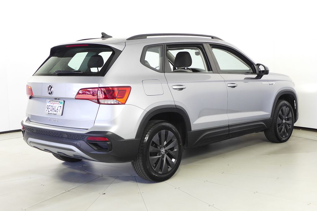 Thumbnail: 2023 Volkswagen Taos - 7