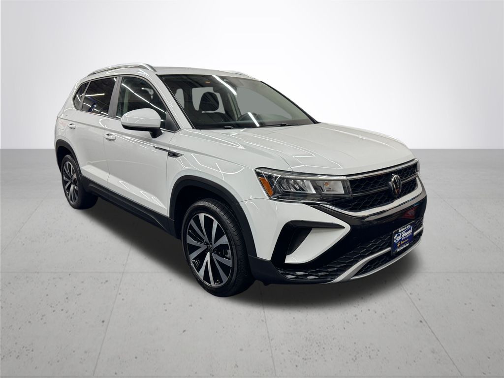 2024 Volkswagen Taos 1.5T SE