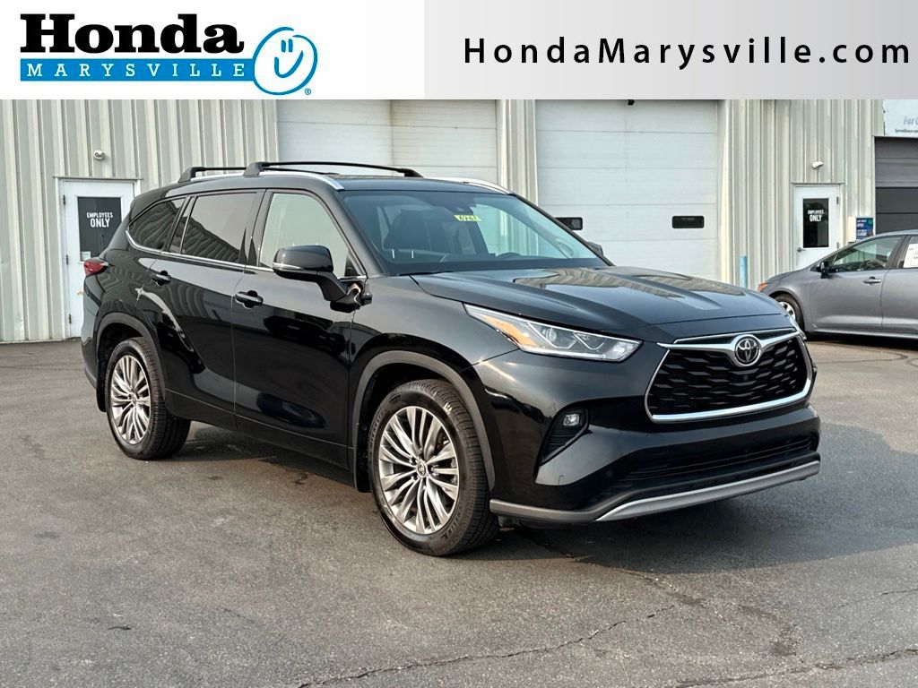 Midnight Black Metallic 2021 Toyota Highlander SUV / Crossover All-Wheel Drive 8-Speed Automatic