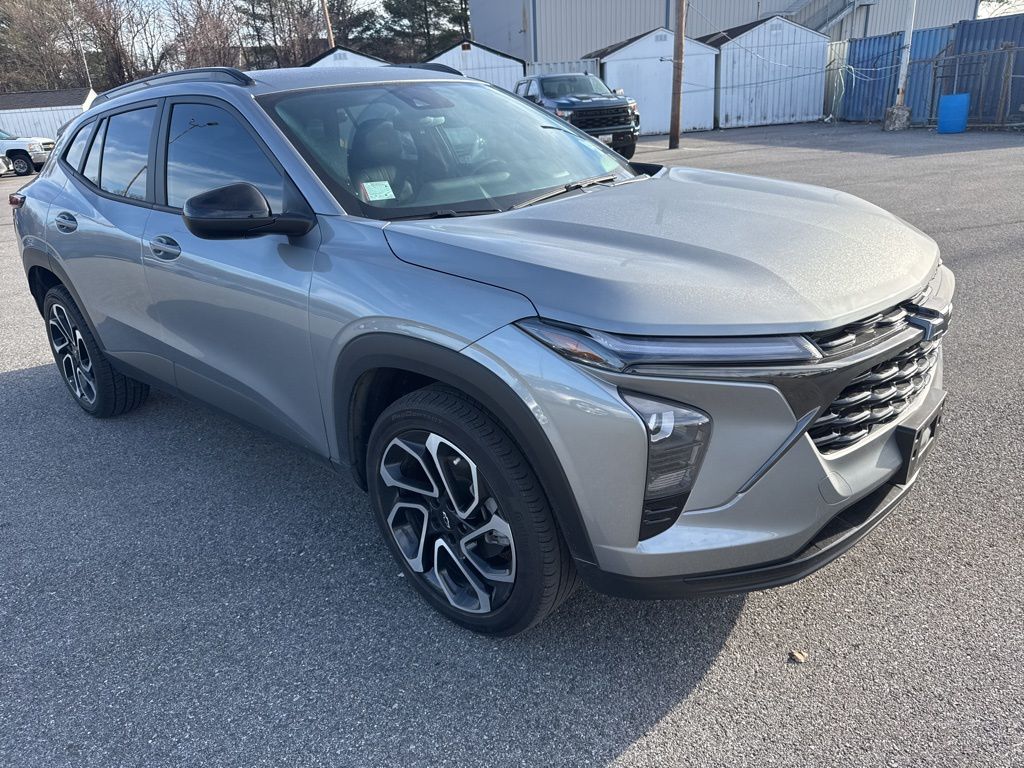 2024 Chevrolet Trax RS with 2RS FWD