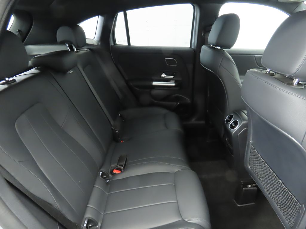 Thumbnail: 2025 Mercedes-Benz GLA - 21