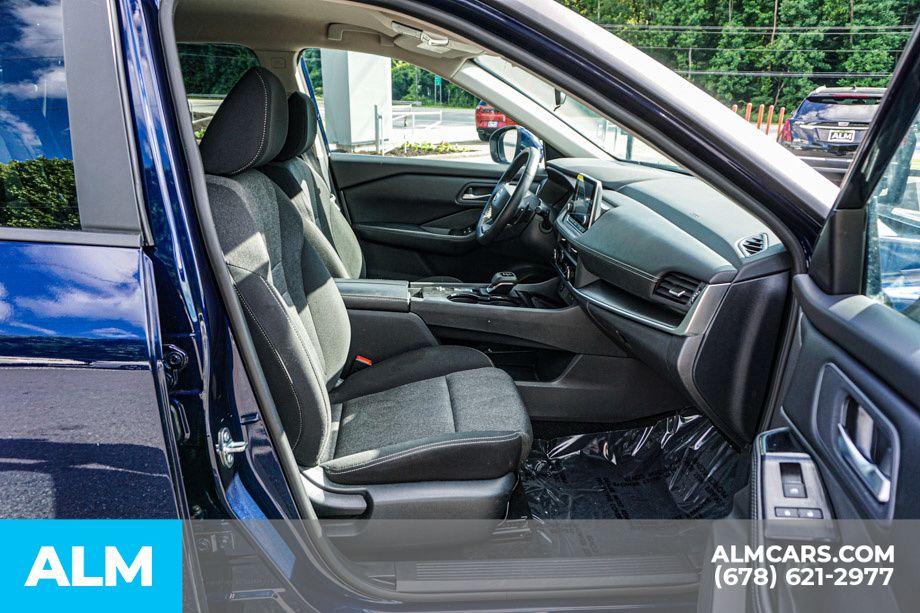 Used 2025 Blue Nissan SV image 23